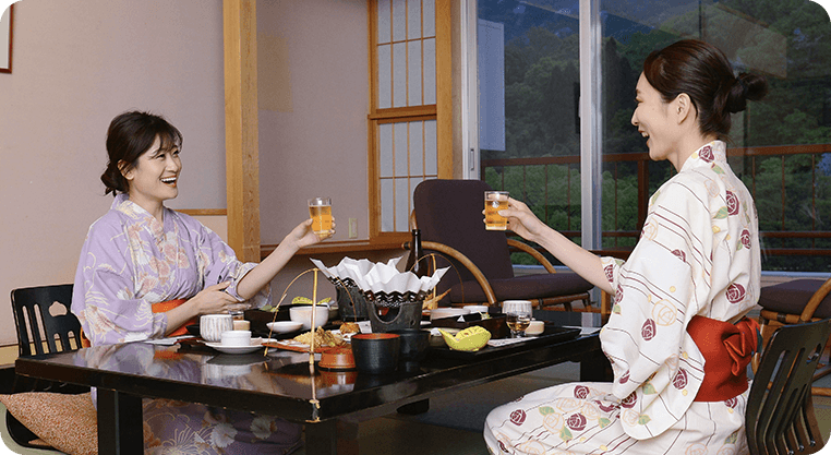 不死王閣の伝統的な京風会席とジビエ料理。季節の食材を活かした美食の数々