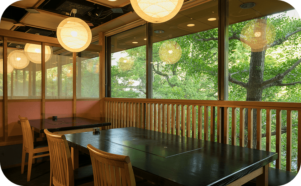 ご人数に合わせた個室空間。プライバシーに配慮した快適な食事処