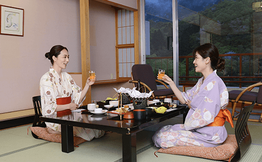 昼食・夕食・温泉入浴を満喫する0泊2食プラン。贅沢な日帰り旅行【不死王閣】