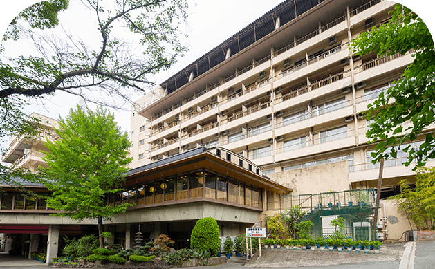 新湯治スタイルで心身を癒す贅沢なひととき。温泉と自然に囲まれたリラックス空間