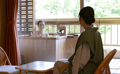 プライベート露天風呂付客室で贅沢な癒しのひととき。お部屋でゆったり温泉を堪能
