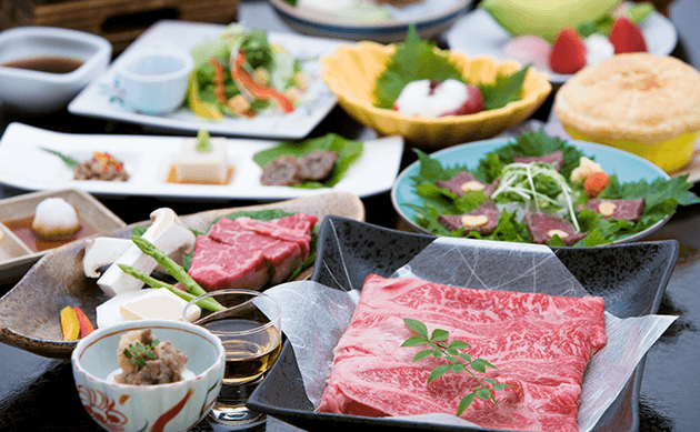 地元の味覚を堪能できる 美山会席。法要の集いにふさわしい会席料理【不死王閣】