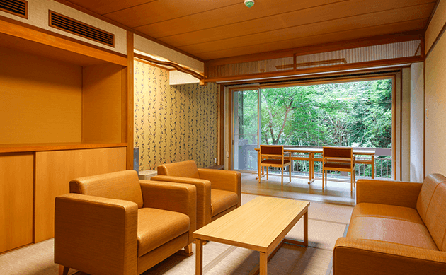 湯上りのリラックスタイムにドリンクサービス付き客室【不死王閣】