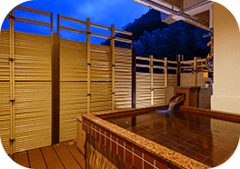 愛犬同伴OK！人気の露天風呂付客室。家族全員で楽しめる温泉宿